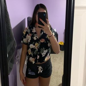 Cute Hawaiian shirt !!